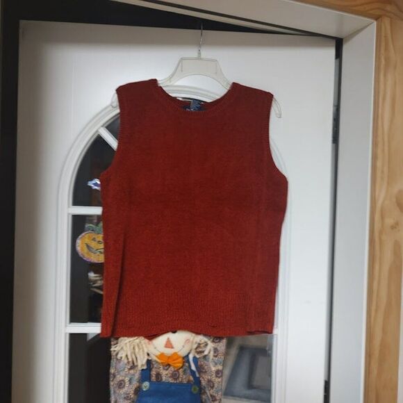 New Denim & Co Burgundy Colored Sleeveless Sweater Size Women's L - Picture 1 of 2